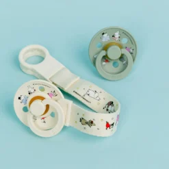 Bibs x Moomins Colour Pacifier & Loop Clip Gift Set Latex Size 2 Ivory/Sage