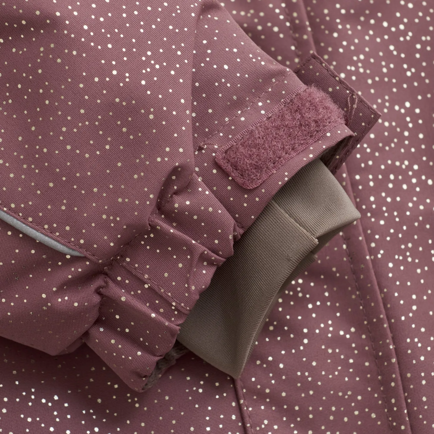 EnFant flyverdragt med frynser og glimmer - Rose Taupe