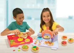 Kinetic Sand Squish Pizza