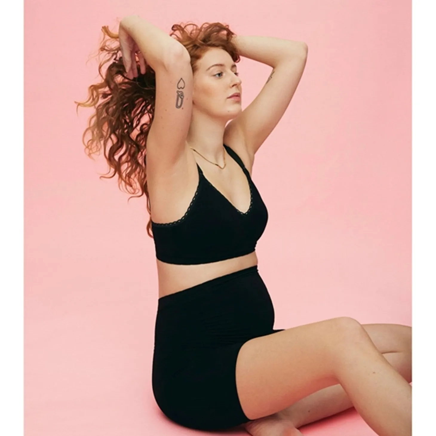 momkind Belly Support Shorts Black