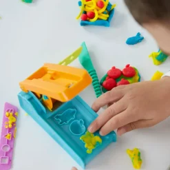 Play-Doh Fun Factory Starter Set